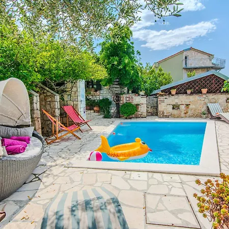 My Dalmatia - Sea View Danica With Private Pool Дом отдыха *